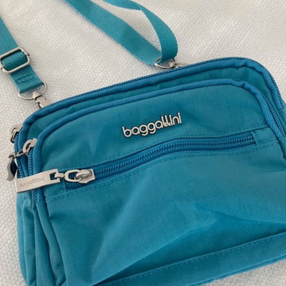 Baggallini Crossbody